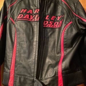 Women’s Large Harley Davidson Leather Jacket used